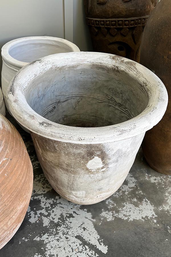 Indonesian Extra Large White Planter