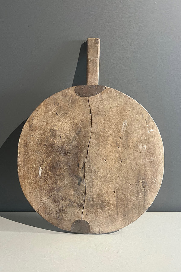 Large Circular Rustic Chopping Board