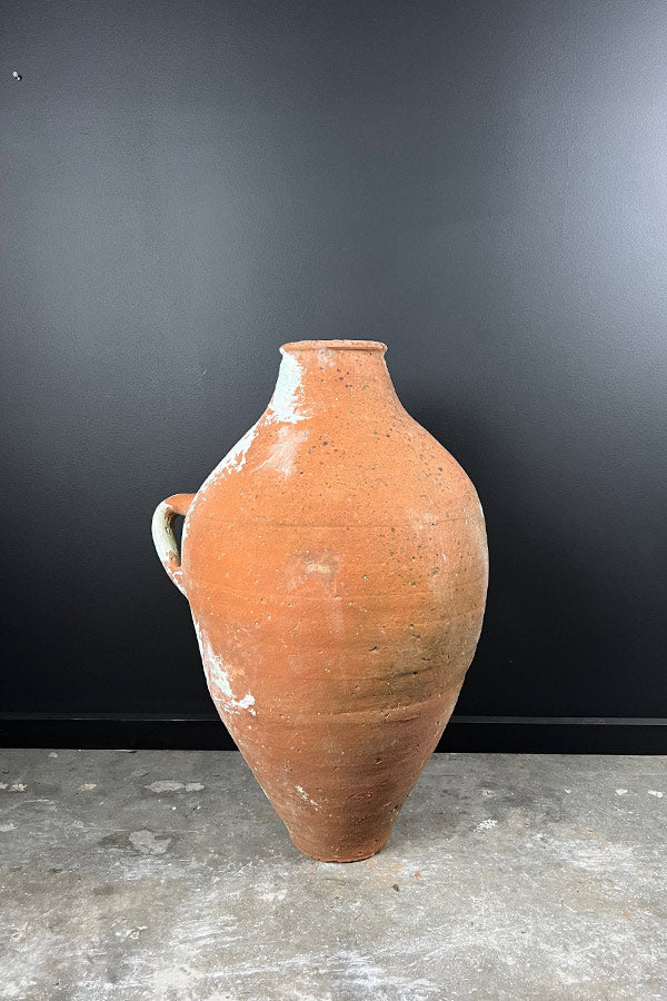 Odemis White Washed Wine Pot